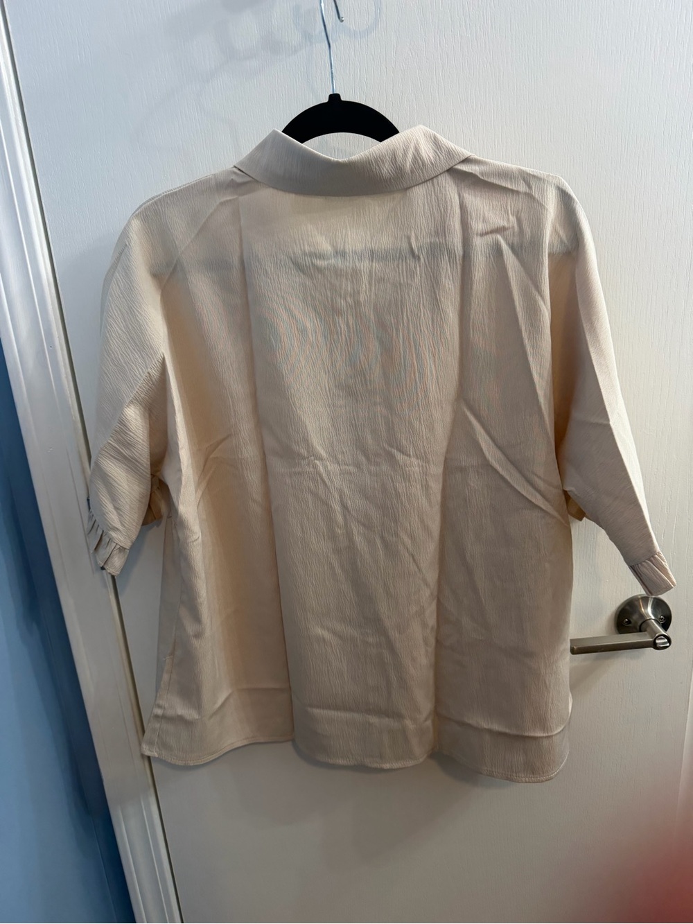Women'S Casual Beige Button-Up Blouse with Ruffled Hem - Picture 5 of 7